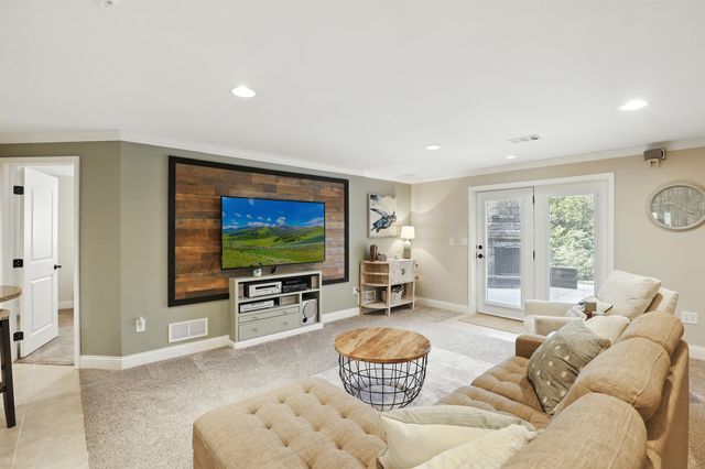 10213 Highmeadow Lane, Independence, KY 41051