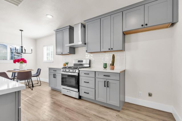 2372 North Ave, Sacramento, CA 95838
