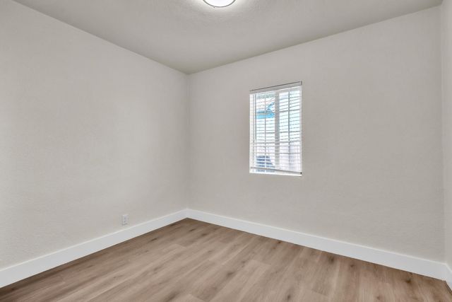 2372 North Ave, Sacramento, CA 95838