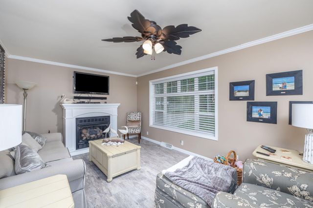 506 Mclachlan Point, Evart, MI 49631
