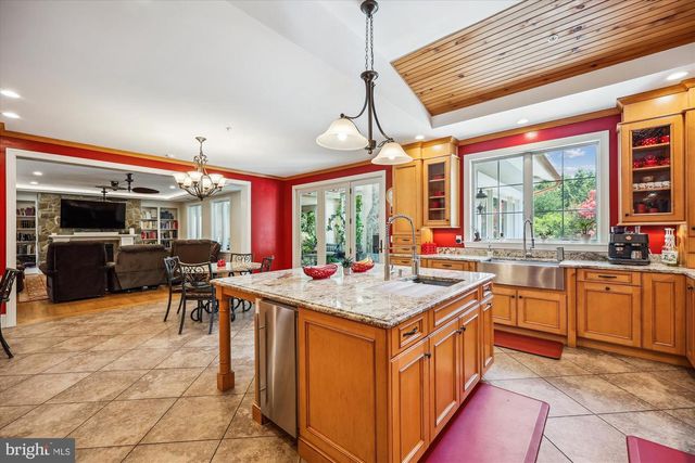 12900 QUAIL RUN CT, Darnestown, MD 20878