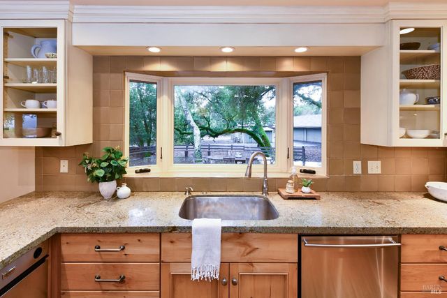 2120 Grove St, Sonoma, CA 95476