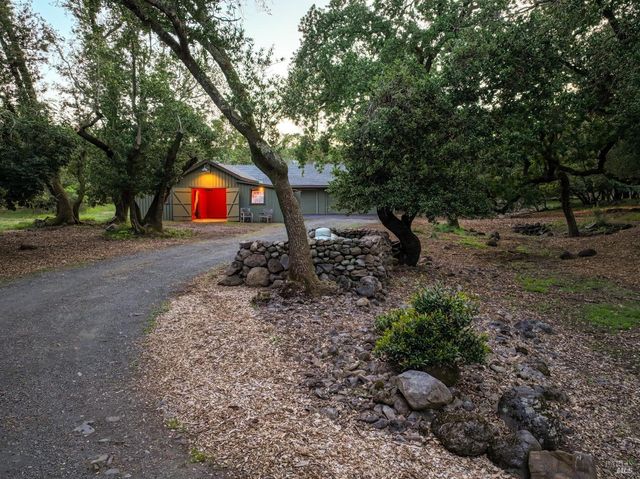 2120 Grove St, Sonoma, CA 95476