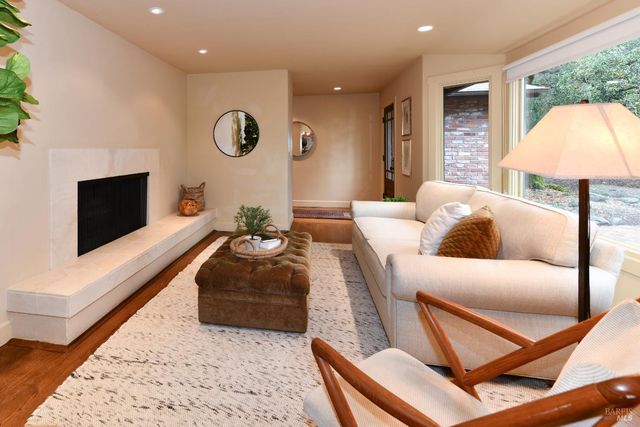 2120 Grove St, Sonoma, CA 95476