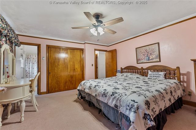 266 Oakwood Road, Charleston, WV 25314