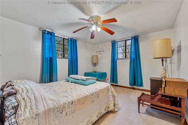 266 Oakwood Road, Charleston, WV 25314