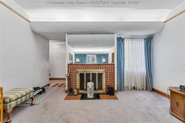 266 Oakwood Road, Charleston, WV 25314