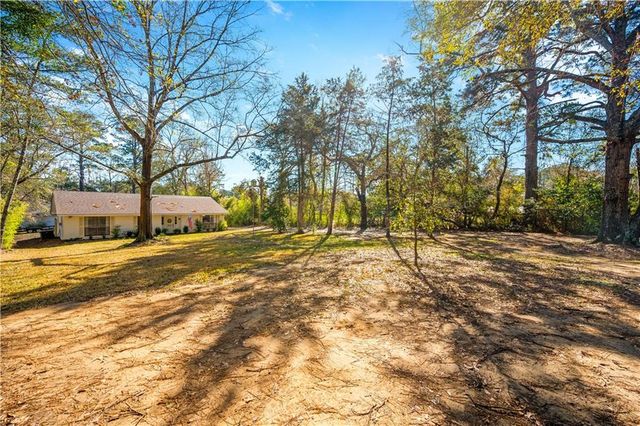 2834 MILITARY Highway, Pineville, LA 71360