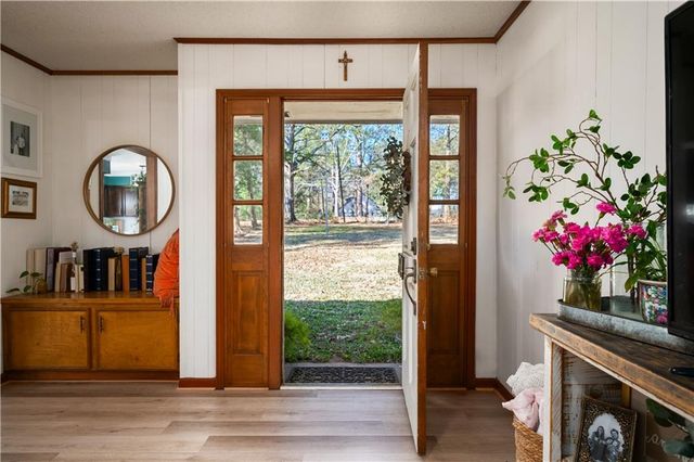 2834 MILITARY Highway, Pineville, LA 71360