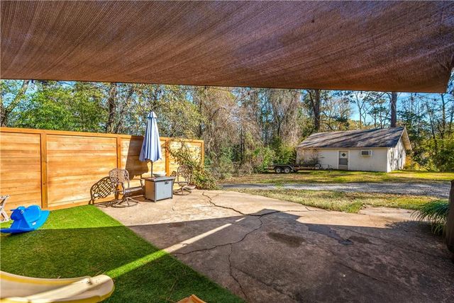 2834 MILITARY Highway, Pineville, LA 71360