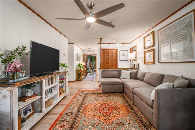 2834 MILITARY Highway, Pineville, LA 71360