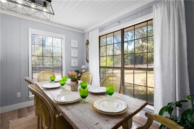 2834 MILITARY Highway, Pineville, LA 71360