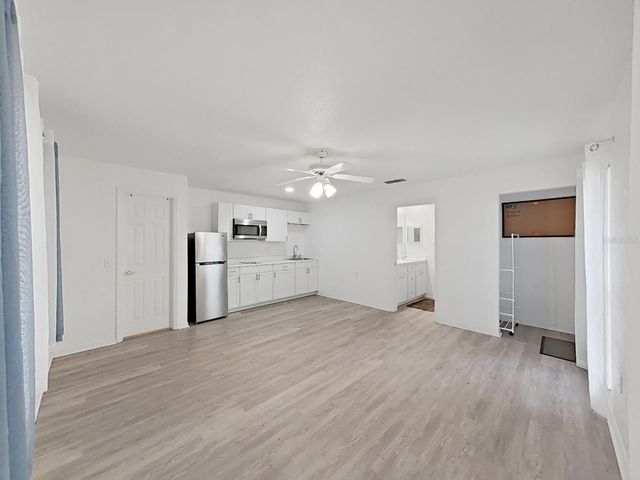 2130 SAXON LANE, Lakeland, FL 33810
