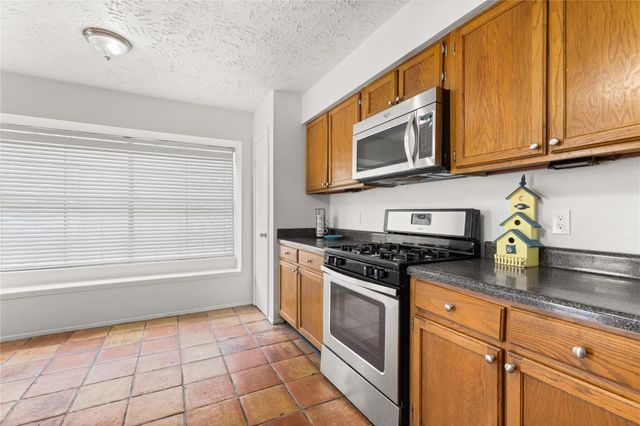 1818 Wildwood Drive, Deer Park, TX 77536