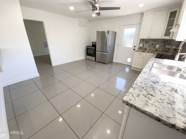 15633 N GREASEWOOD Street, Surprise, AZ 85378