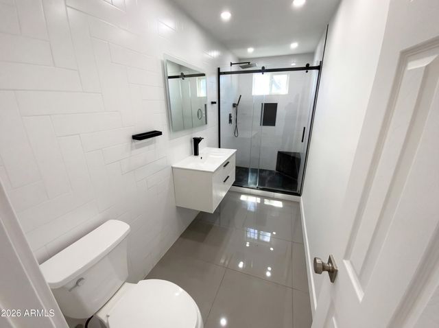 15633 N GREASEWOOD Street, Surprise, AZ 85378