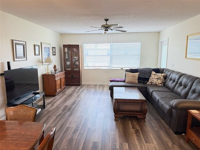 1801 Indian River Boulevard C7, Vero Beach, FL 32960