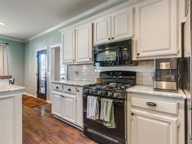 704 Colony Drive, Edmond, OK 73003