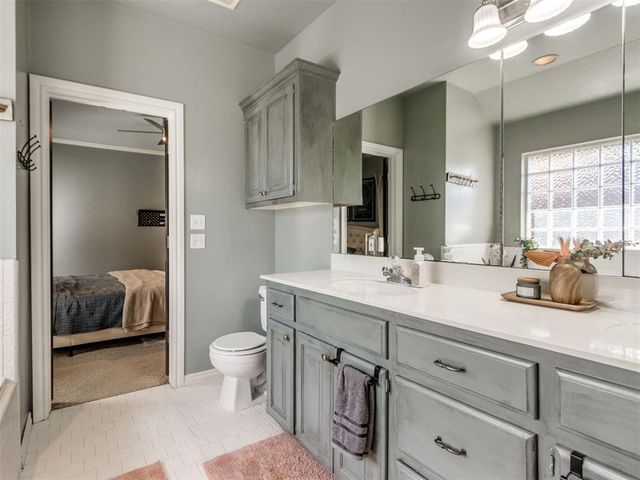 704 Colony Drive, Edmond, OK 73003