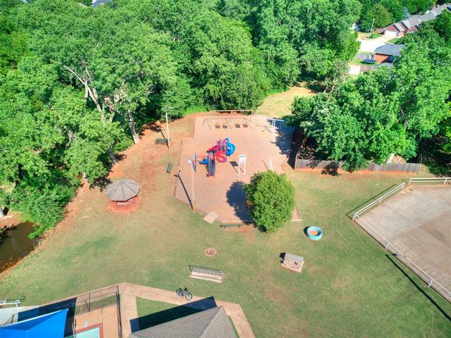 704 Colony Drive, Edmond, OK 73003