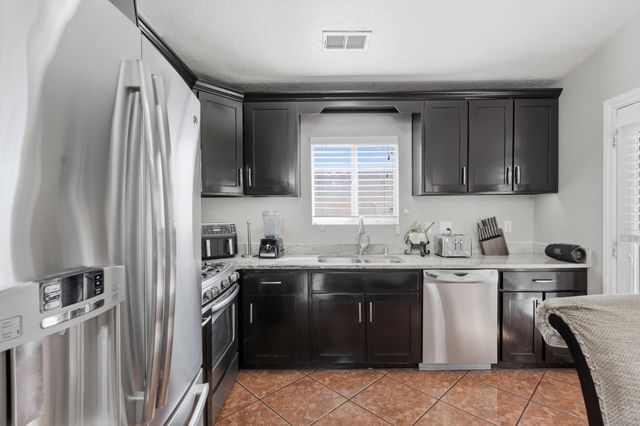 7612 Desert Canyon Place SW, Albuquerque, NM 87121