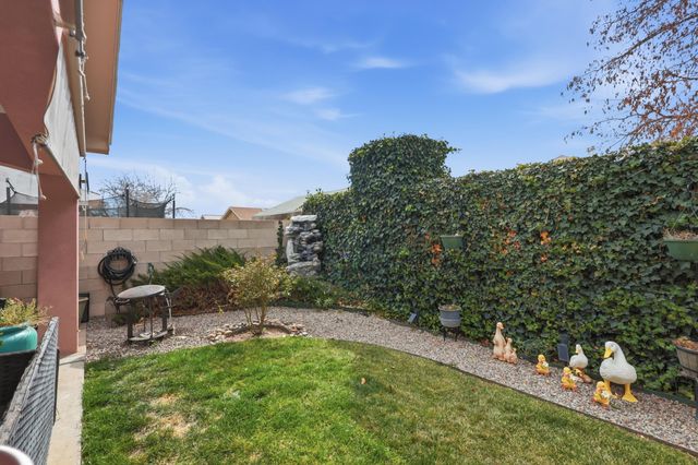 7612 Desert Canyon Place SW, Albuquerque, NM 87121