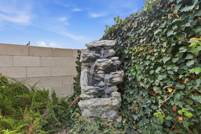 7612 Desert Canyon Place SW, Albuquerque, NM 87121