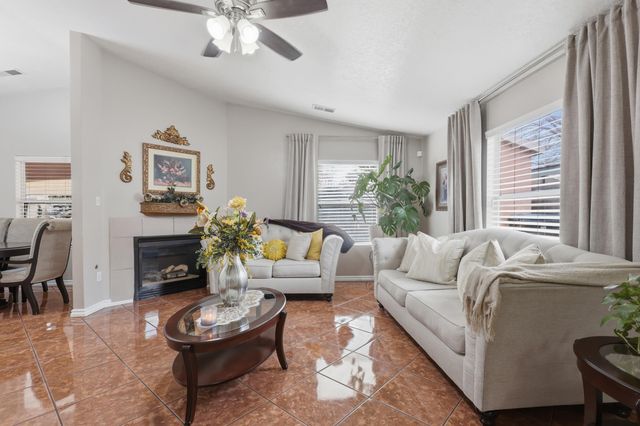 7612 Desert Canyon Place SW, Albuquerque, NM 87121