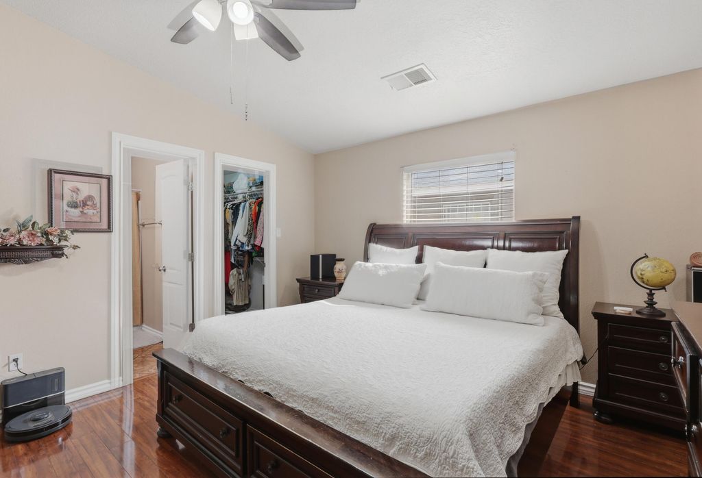 Image 25 of property listing at 7612 Desert Canyon Place SW, Albuquerque, NM 87121