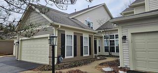 17720 W Running Creek Court, Gurnee, IL 60031