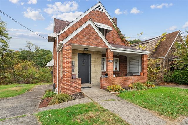 814 Saint Clair Ave, Clairton, PA 15025