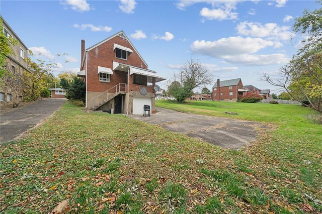 814 Saint Clair Ave, Clairton, PA 15025