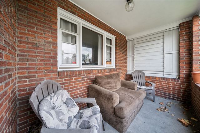 814 Saint Clair Ave, Clairton, PA 15025