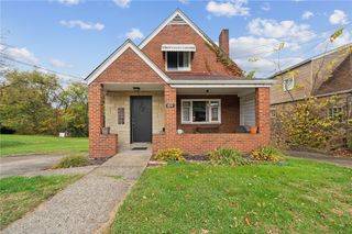 814 Saint Clair Ave, Clairton, PA 15025