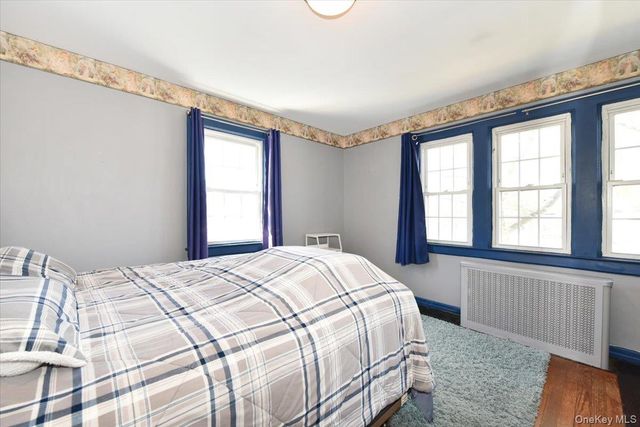 83 Cambridge Street, Valley Stream, NY 11581