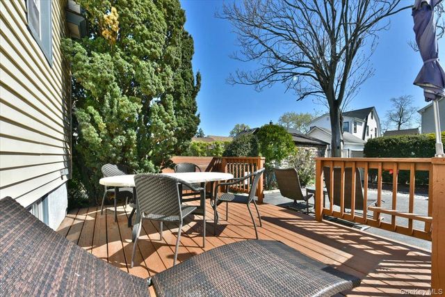 83 Cambridge Street, Valley Stream, NY 11581