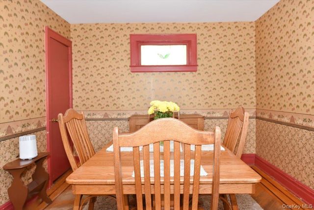 83 Cambridge Street, Valley Stream, NY 11581