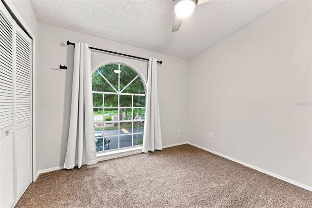 2350 FLETCHERS POINT CIRCLE, Tampa, FL 33613