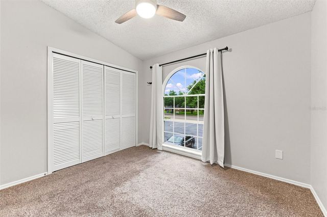 2350 FLETCHERS POINT CIRCLE, Tampa, FL 33613