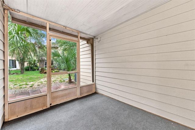 2350 FLETCHERS POINT CIRCLE, Tampa, FL 33613