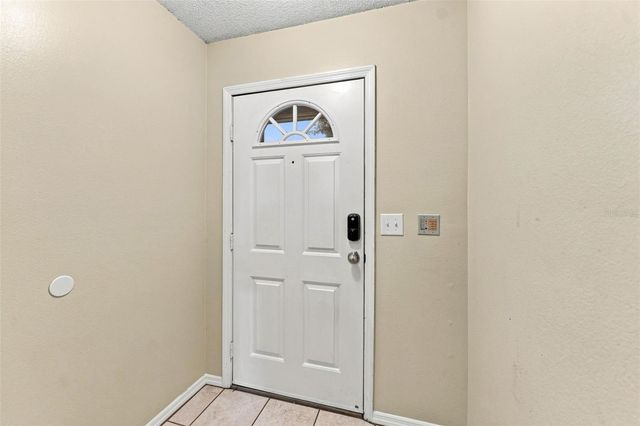 2350 FLETCHERS POINT CIRCLE, Tampa, FL 33613
