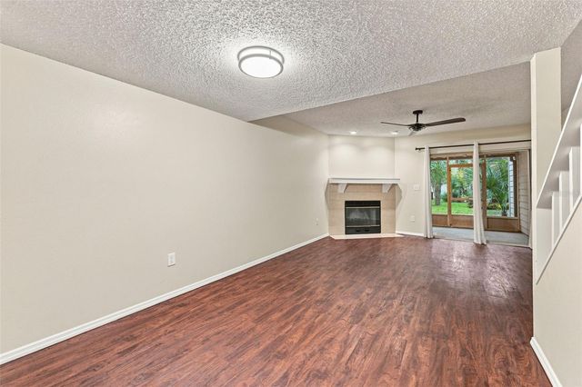 2350 FLETCHERS POINT CIRCLE, Tampa, FL 33613