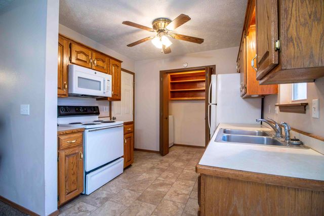 2919 W Page Street, Springfield, MO 65802