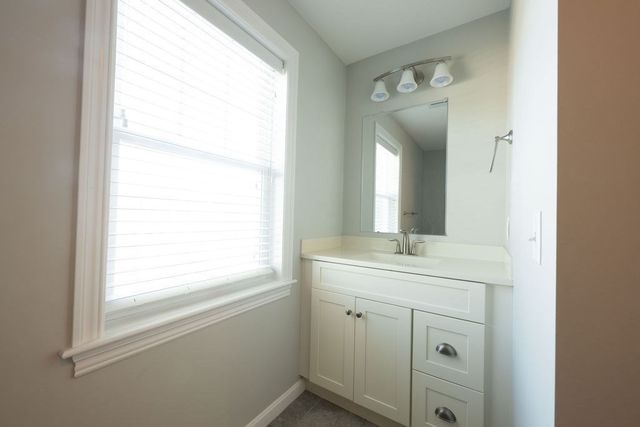 1 Evergreen Dr 1, Bellingham, MA 02019