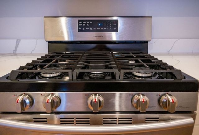 1 Evergreen Dr 1, Bellingham, MA 02019