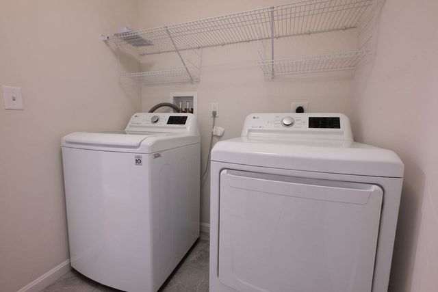 1 Evergreen Dr 1, Bellingham, MA 02019