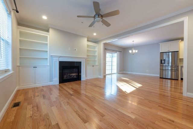 1 Evergreen Dr 1, Bellingham, MA 02019