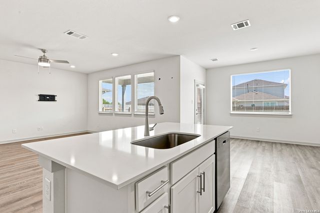 1315 PLYMOUTH RD, San Marcos, TX 78666