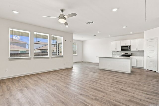 1315 PLYMOUTH RD, San Marcos, TX 78666