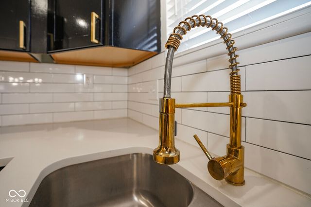 1852 Singleton Street, Indianapolis, IN 46203